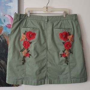L.L. Bean Classic Fit Chino Skirt with Roses S 20